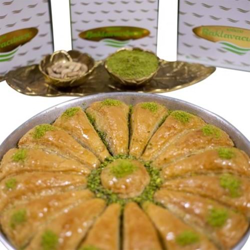 HAVUÇ DİLİMİ BAKLAVA YUVARLAK TEPSİ